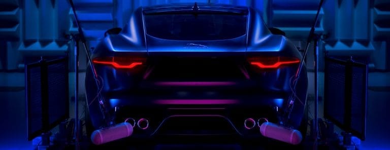 Memastikan Bunyi Ikonik Jaguar F-TYPE V8 Kekal Abadi di Perpustakaan British