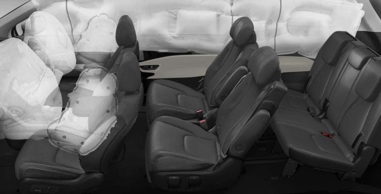 nazznco-article-cover-kia-carnival-prefacelift-2024-18