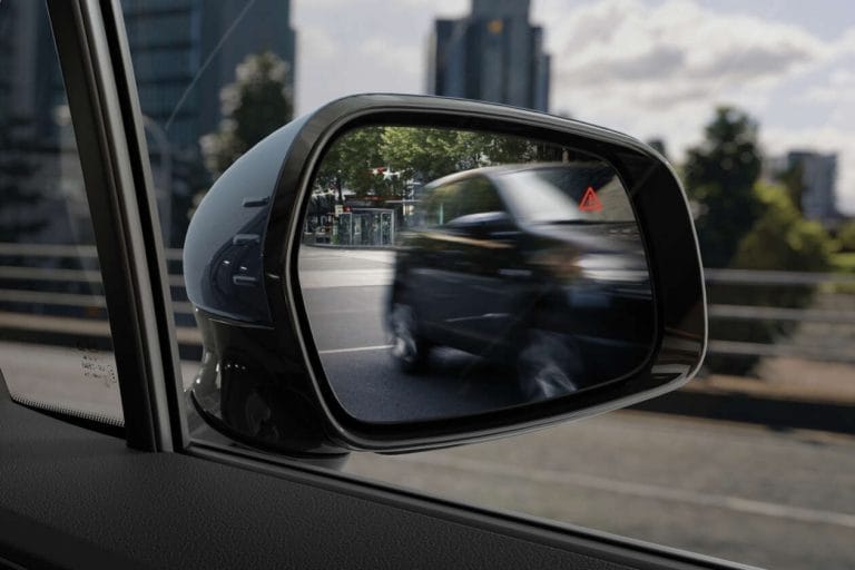 nazznco-article-cover-kia-carnival-prefacelift-2024-10