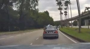 Tular Video Kanak-Kanak Keluarkan Kepala Melalui Sunroof – Pemandu Kenderaan Disiasat