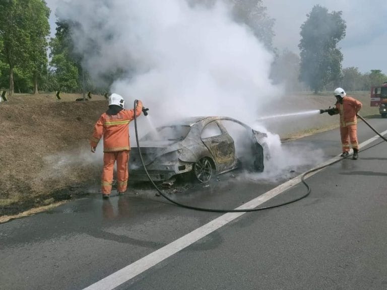 nazznco-article-cover-mercedes-terbakar-highway-2