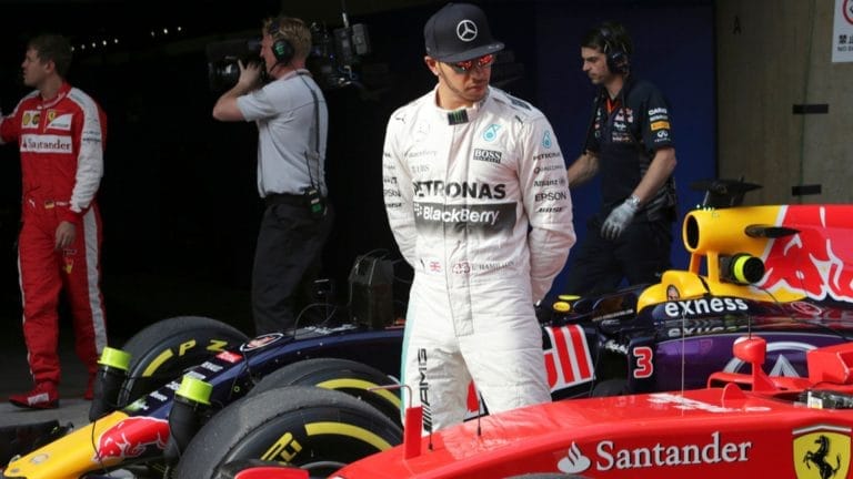 Lewis Hamilton Sertai Ferrari Untuk Musim 2025, Tinggalkan Pasukan F1 Mercedes