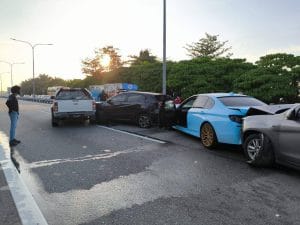 Empat Cedera, Nahas 13 Kenderaan Akibat Dirempuh Treler