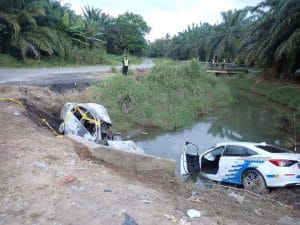 Akibat Lari dari Polis, Pemandu Vios Rentung dan 2 Anggota Polis Cedera Parah