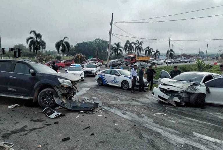 Dua Penjenayah Larikan Diri Lebih 20 km Ditahan Polis