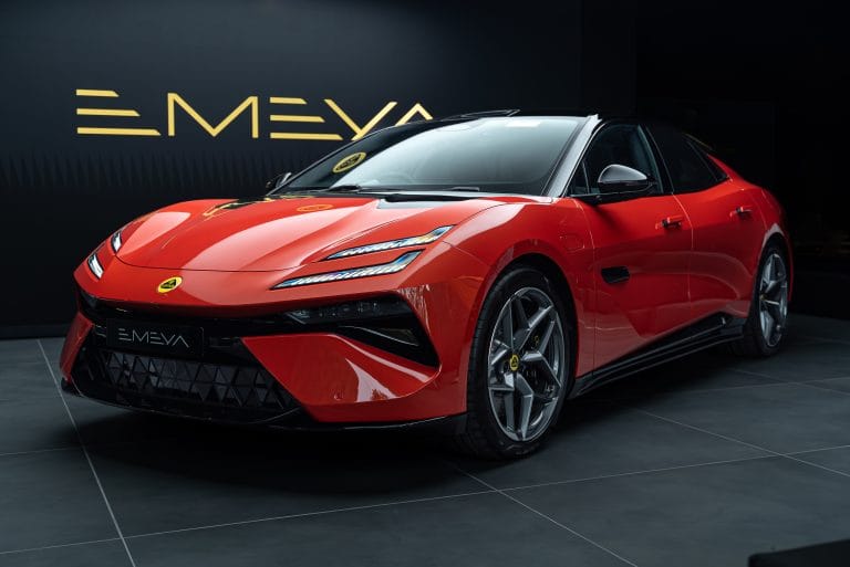 Lotus Emeya Rasmi Dilancarkan di Malaysia: Harga Bermula RM555,000 – RM777,000