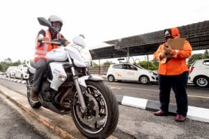 Syarat Program Khas Peralihan Lesen Memandu B Penuh Dilonggarkan – Hanya Perlu Aktif Selama 10 Tahun