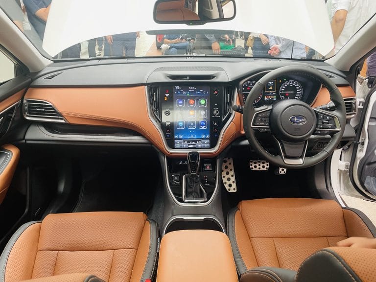 SUBARU-OUTBACK-NAZZNCO