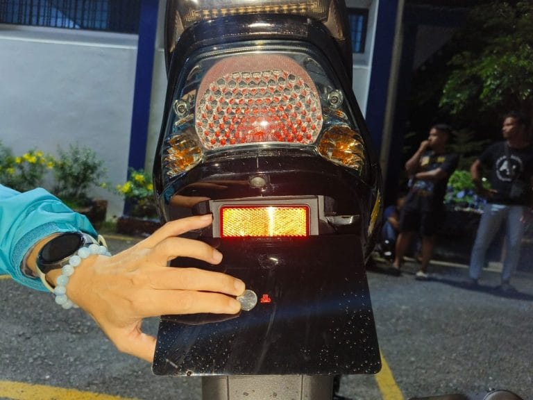 Penunggang Motosikal Disaman, Gara-Gara Nombor Plat Lebih Kecil dari Syiling 5 Sen