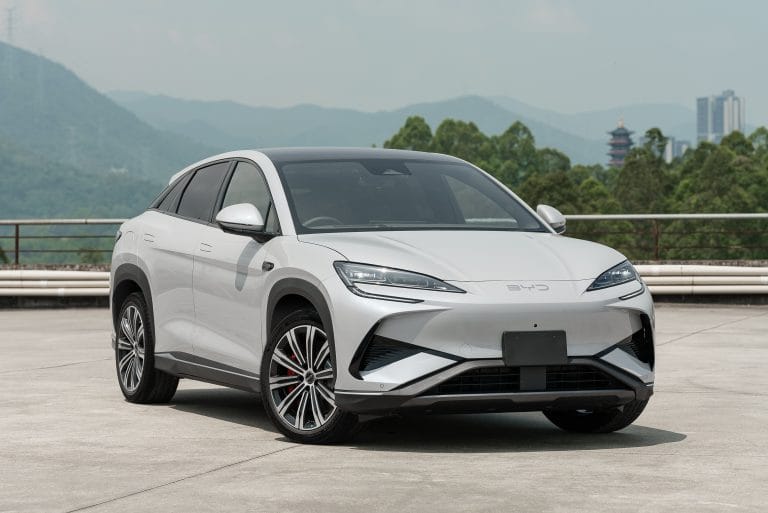 Perang Harga dari China Memberi Kesan pada Industri Automotif Tempatan?