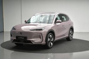 Proton e.MAS7 Dilancarkan Secara Rasmi ke Dalam Pasaran Malaysia: 2 Varian, Harga Bermula RM109,800