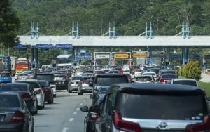 Kenaikan Kadar Tol di 10 Lebuhraya Ditangguhkan – PM Anwar