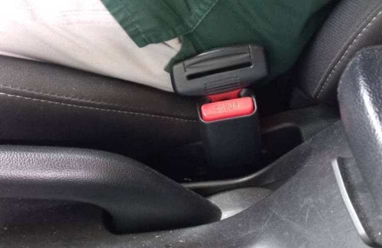 Trend Penggunaan ‘Dummy Buckle’ Semakin Berleluasa