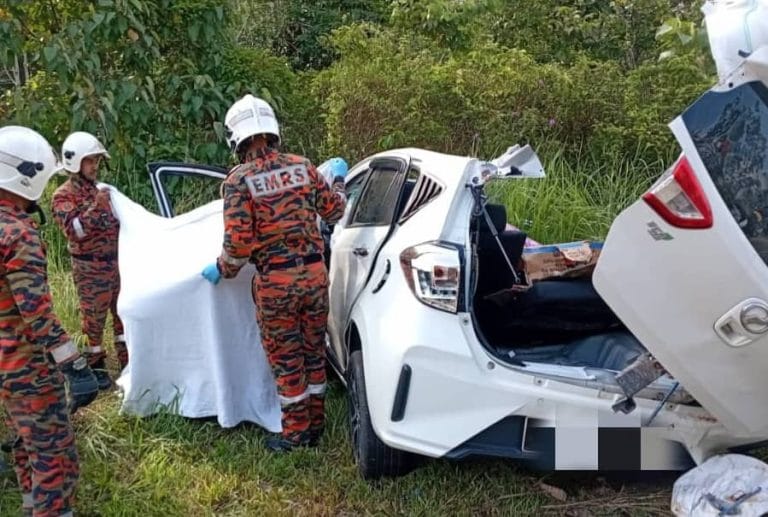 Suami Isteri Maut, Perodua Myvi Bertembung Lori