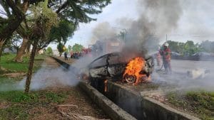 Kereta Terbakar, Pemandu Sempat Menyelamatkan Diri