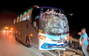 13 Pelajar UMPSA Terselamat, Bas Ekspres Langgar Treler di LPT