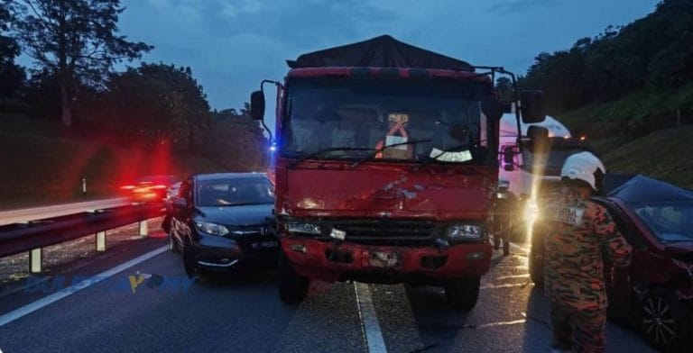 Lori Ikan Gagal Membrek, Rempuh 5 Kenderaan – 16 Individu Hampir Maut