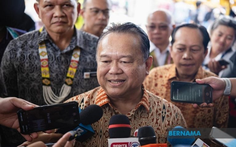 KKR Perlukan RM4 Bilion untuk Baik Pulih Jalan Seluruh Negara – Alexander Nanta