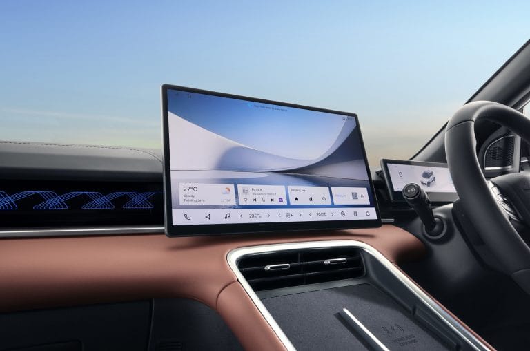 Proton Lancar Sistem Pengecaman Suara Bahasa Melayu Pertama di Dunia