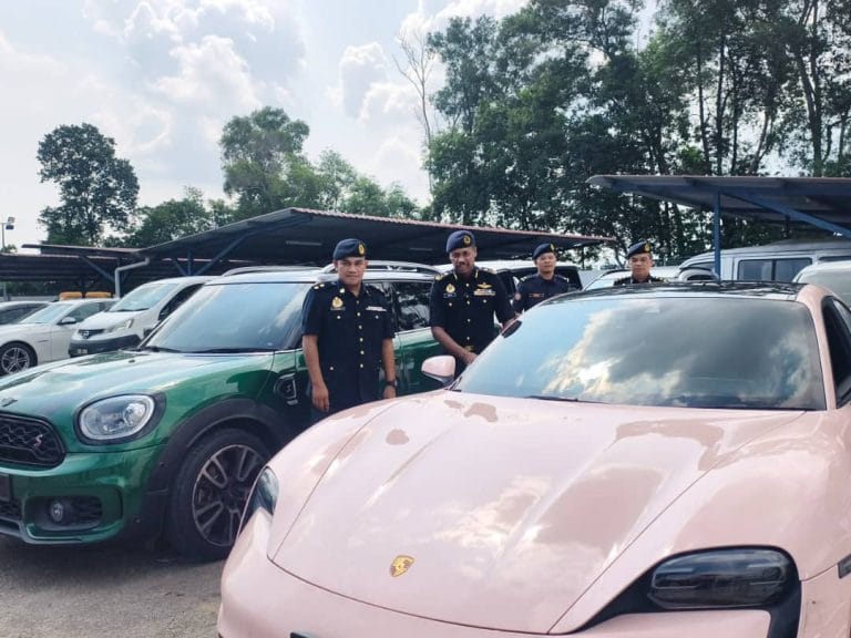 10 Pemilik Kenderaan Mewah Disita JPJ Negeri Sembilan Kerana Gagal Perbaharui Cukai Jalan & Insurans