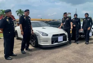 JPJ Kelantan Rampas 13 Kereta Mewah Bernilai RM5 Juta