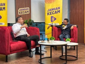 Patutkah Warga Emas Terus Memandu? Soalan untuk Anthony Loke dalam podcast JANGAN KECAM