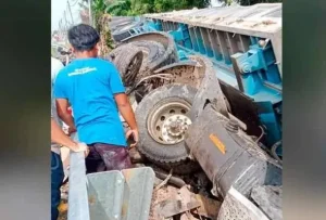 Treler Hilang Kawalan, Ragut Nyawa Pemandu Kereta