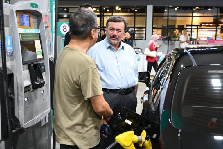 BUDI95: Hampir 3 Juta Pengguna Manfaat, Jualan Cecah RM91 Juta Dalam 4 Hari