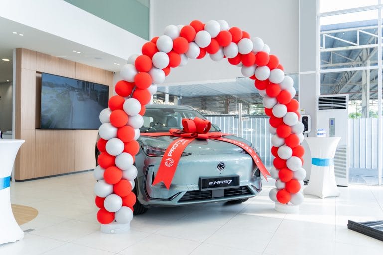 Proton e.MAS Kukuhkan Kedudukan Sebagai Rangkaian Pengedar EV Terbesar di Malaysia