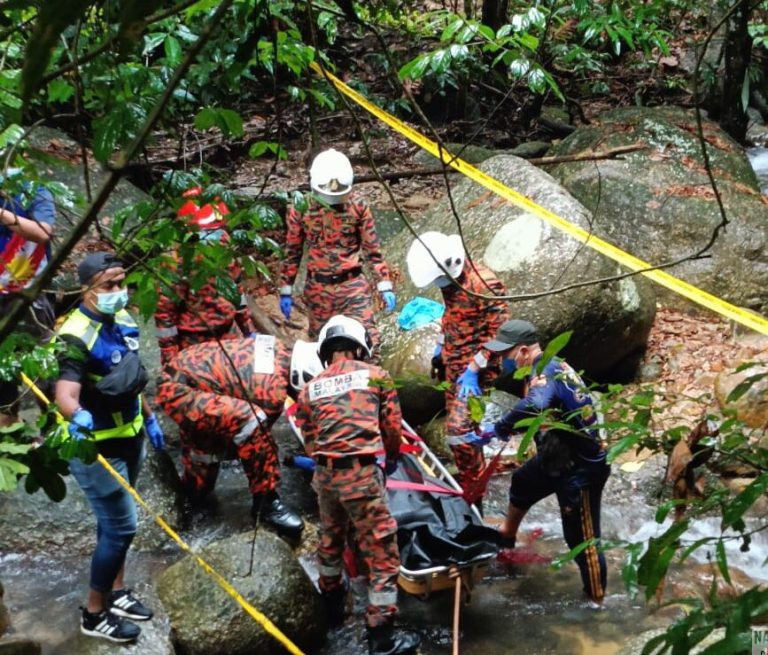Lelaki Maut Terbabas, Motosikal Jatuh Ke Dalam Sungai