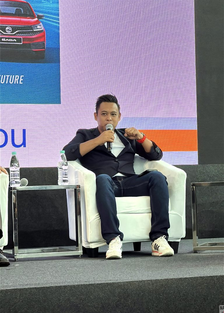 Nazz Abdullah sebagai panelis dalam sesi 