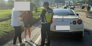 Bawa Awek Jalan Dengan GT-R Sewa, Akhirnya Kereta Kena Sita JPJ