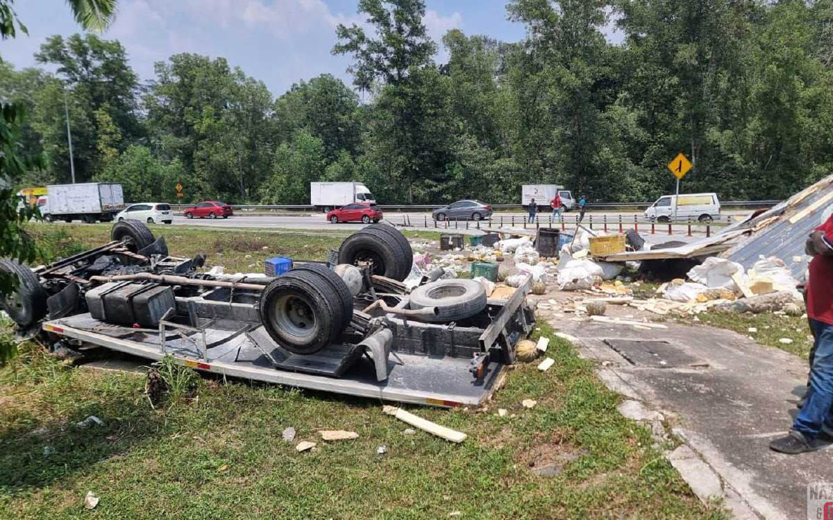 Brek Hilang Kawalan, Lori Terbabas