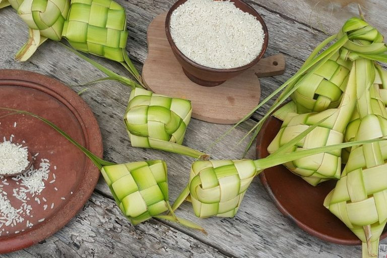 Anyam Ketupat