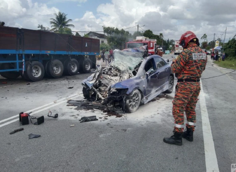Honda Civic Terbakar