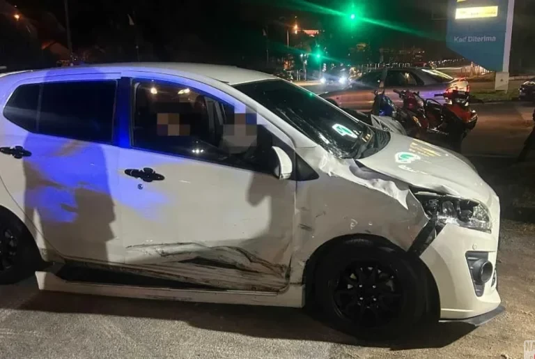 Penunggang Motosikal Maut Rempuh Kereta Keluar Simpang Melulu di Alor Gajah