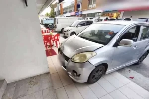 Tersalah Tekan Pedal Minyak: Dua Pelanggan Cedera Dirempuh Kereta di Restoran Penampang