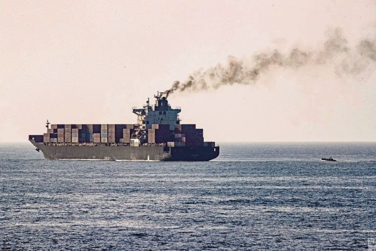 Gencatan Senjata AS-Iran Tergantung, Kedua Pihak Beri Amaran Perang