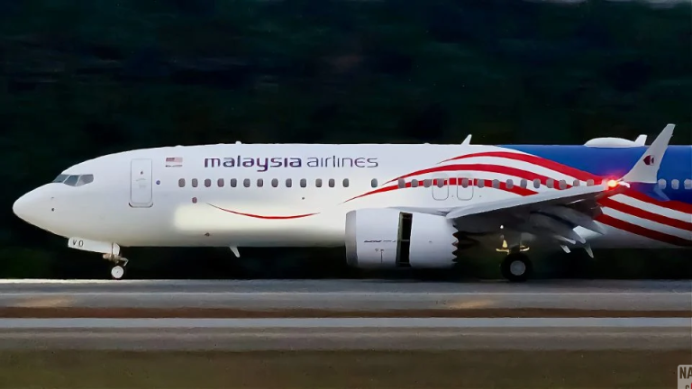 Pesawat Boeing 737-8 Malaysia Airlines Baharu Tiba, Penghantaran Pertama Tahun 2026
