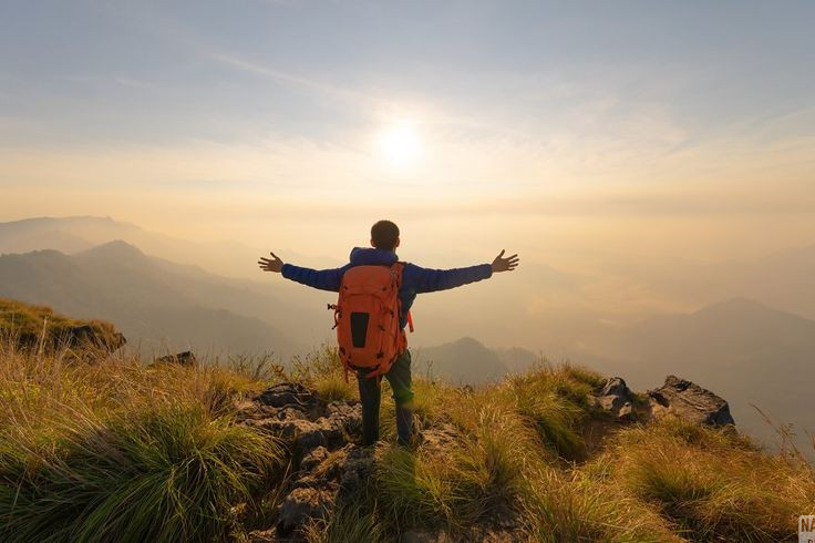 5 Barang Wajib Bawa Kalau Travel: Benda 'Remeh' Yang Selamatkan Cuti Anda!