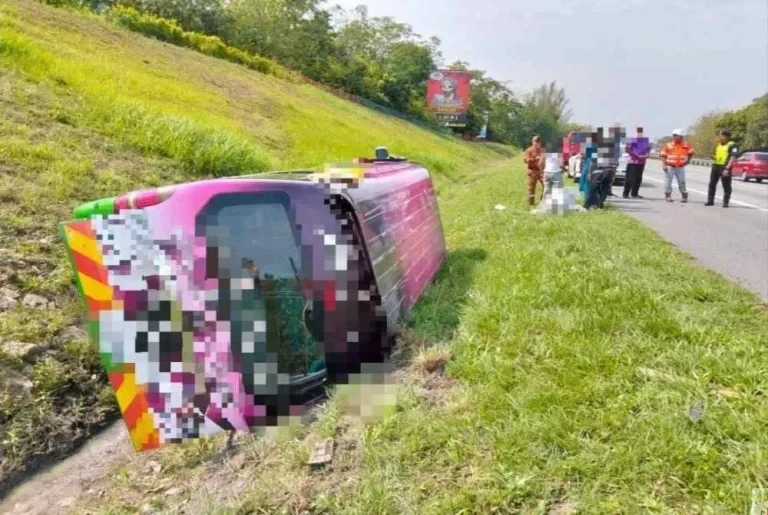 Van Terbalik Lebuhraya PLUS: 8 Warga India Termasuk 3 Kanak-Kanak Berdepan Detik Cemas