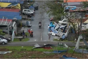 Puting Beliung Labuan: Warga Emas Cedera, 33 Rumah Rosak Dalam Ribut Malam