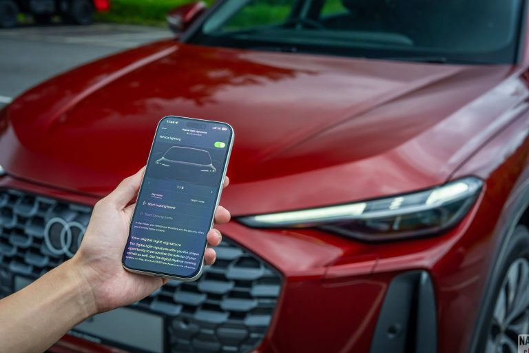 Audi Q5 LED Light & Smart Connectivity
