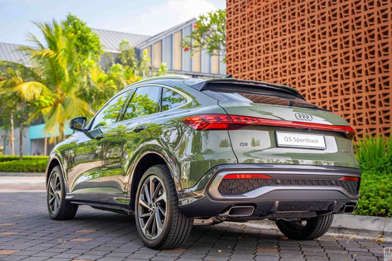 Audi Q5 Exterior (Back)
