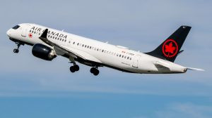 Juruterbang Air Canada Kendali Penerbangan Guna Lesen Palsu Selama 17 Tahun