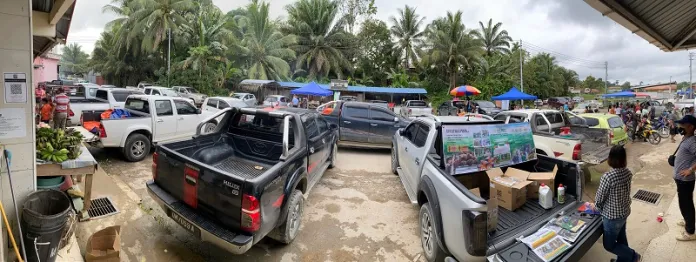 Trak Pikap 4x4