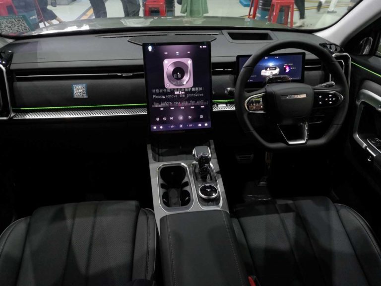 SUV 