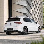 Bahagian Belakang Volkswagen Golf GTI 50 Tahun