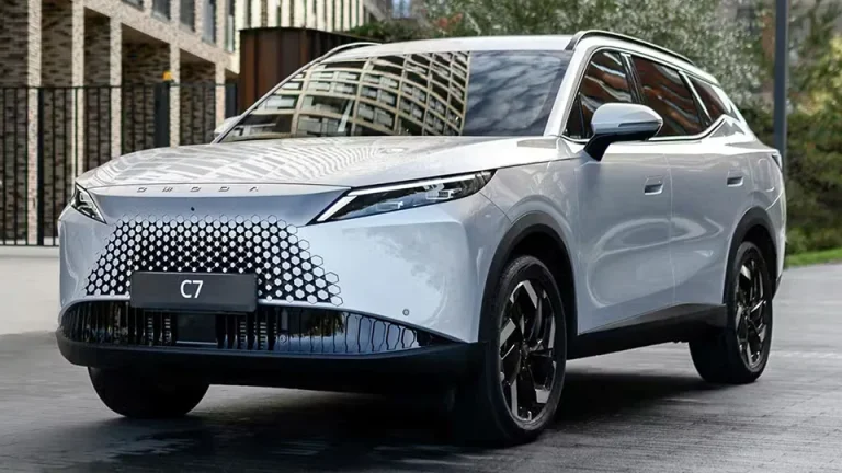 Omoda C7