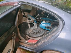 Nak Seludup RXZ, Tapi Kereta Pula Ditinggalkan Dalam Semak